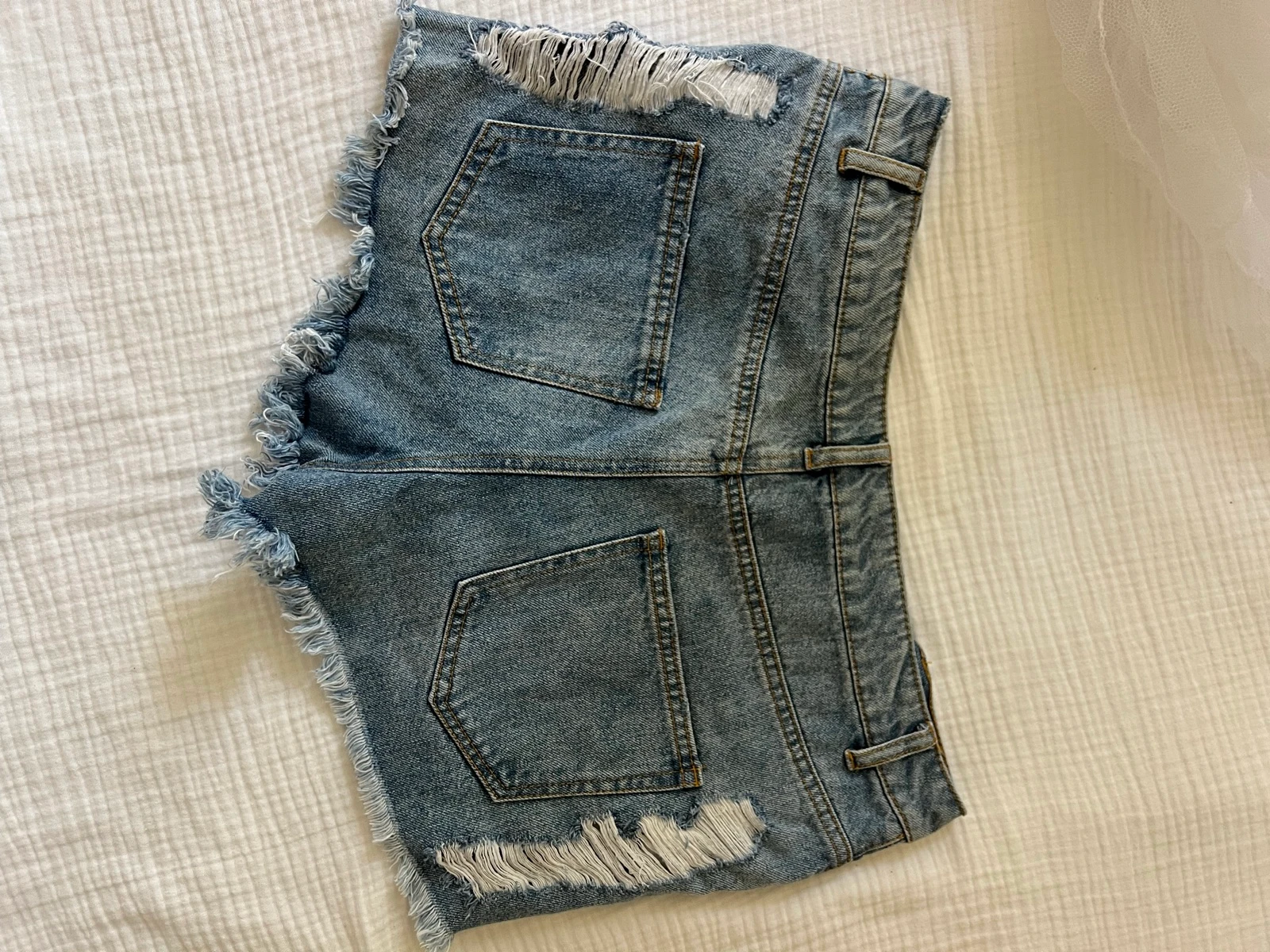 Short in short denim – photo 8